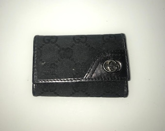 Gucci vintage black key holder wallet