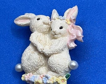 Vintage Avon 1999 Pin Easter Bunny Couple Boy & Girl Flowers Faux Pearl Brooch
