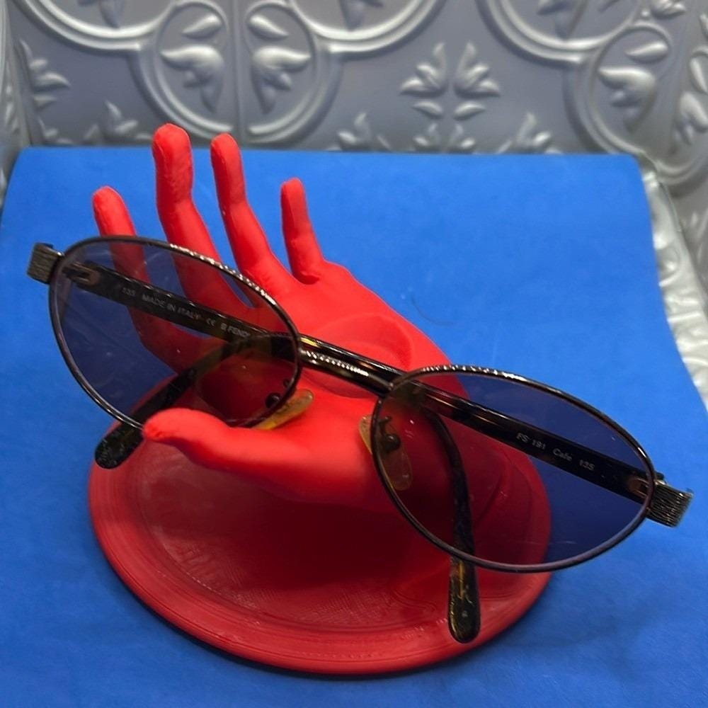 FireFantastic Fendi Sunglasses lenses need to‎ be replaced preowned Fendi | Accessories | Fantastic Fendi Sunglasses Lenses Need  main image 2