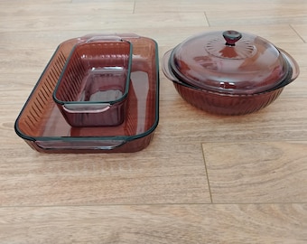 Juego de cazuelas de vidrio ámbar vintage fabricadas en EE. UU. con tapas, estilo retro de los años 80.