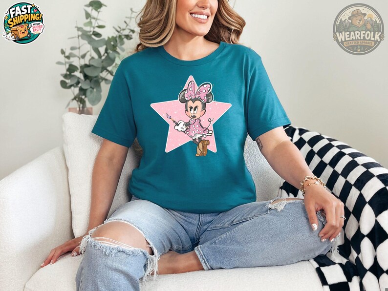 Camiseta de cumpleaños de Minnie, camiseta rosa brillante de Minnie Mouse con estrella, camiseta para viaje de chicas a Disney, camiseta de Magic Kingdom, camiseta de Disneyland, camiseta de Disney imagen 2
