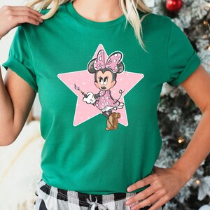 Camiseta de cumpleaños de Minnie, camiseta rosa brillante de Minnie Mouse con estrella, camiseta para viaje de chicas a Disney, camiseta de Magic Kingdom, camiseta de Disneyland, camiseta de Disney imagen 6
