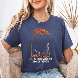 Camiseta de Halloween de la temporada espeluznante, es la época más maravillosa del año, Jack Skellington Esqueleto Bruja Otoño imagen 7