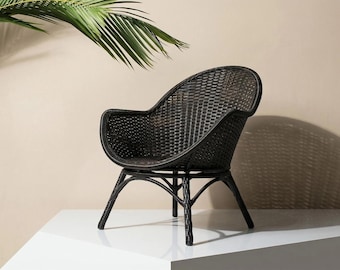 Rotan poef uit het midden van de eeuw, boho poef, ronde voetenbank, handgeweven riet, natuurlijk geweven voetenbank, boho poef