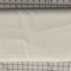 Natural Imperial Broadcloth / Poly-Cotton Fabric / Permanent Press / No-Iron Broadcloth / Spechler-Vogel / 45&quot; wide /520