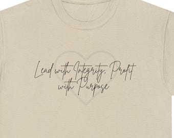 Camiseta con estampado "Liderar con integridad" / Diseño minimalista de corazón con escritura