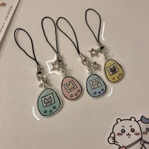 tamagotchi phone charm