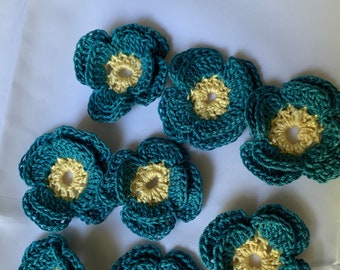 crochet flower applique for embellishing baby headband