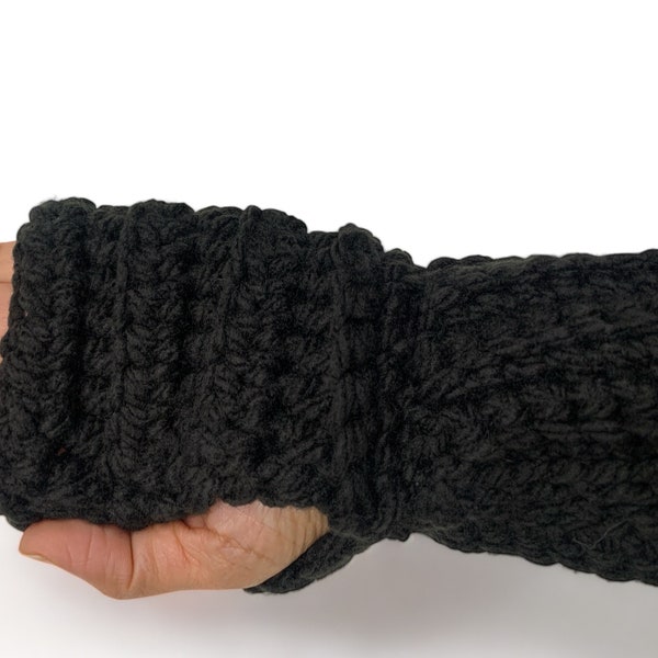 Crochet Fingerless gloves/ Black crocheted gloves/crochet warm fingerless gloves