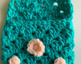 Teal Shell Stitch Crochet Gift Card Holder with Pink Buttons - Handmade