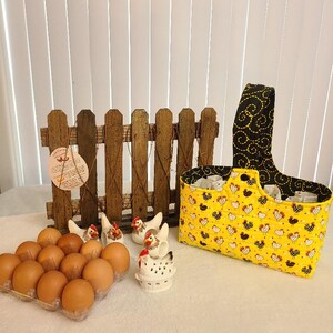 Egg Gathering Quilted Tote with Pockets