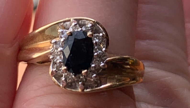 Vintage Estate 14k Gold Diamond and Blue Sapphire Ring Size 6