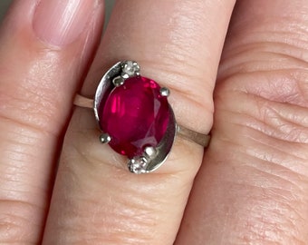 Vintage 10k White Gold Ruby Diamond Ring Size 7 1/2