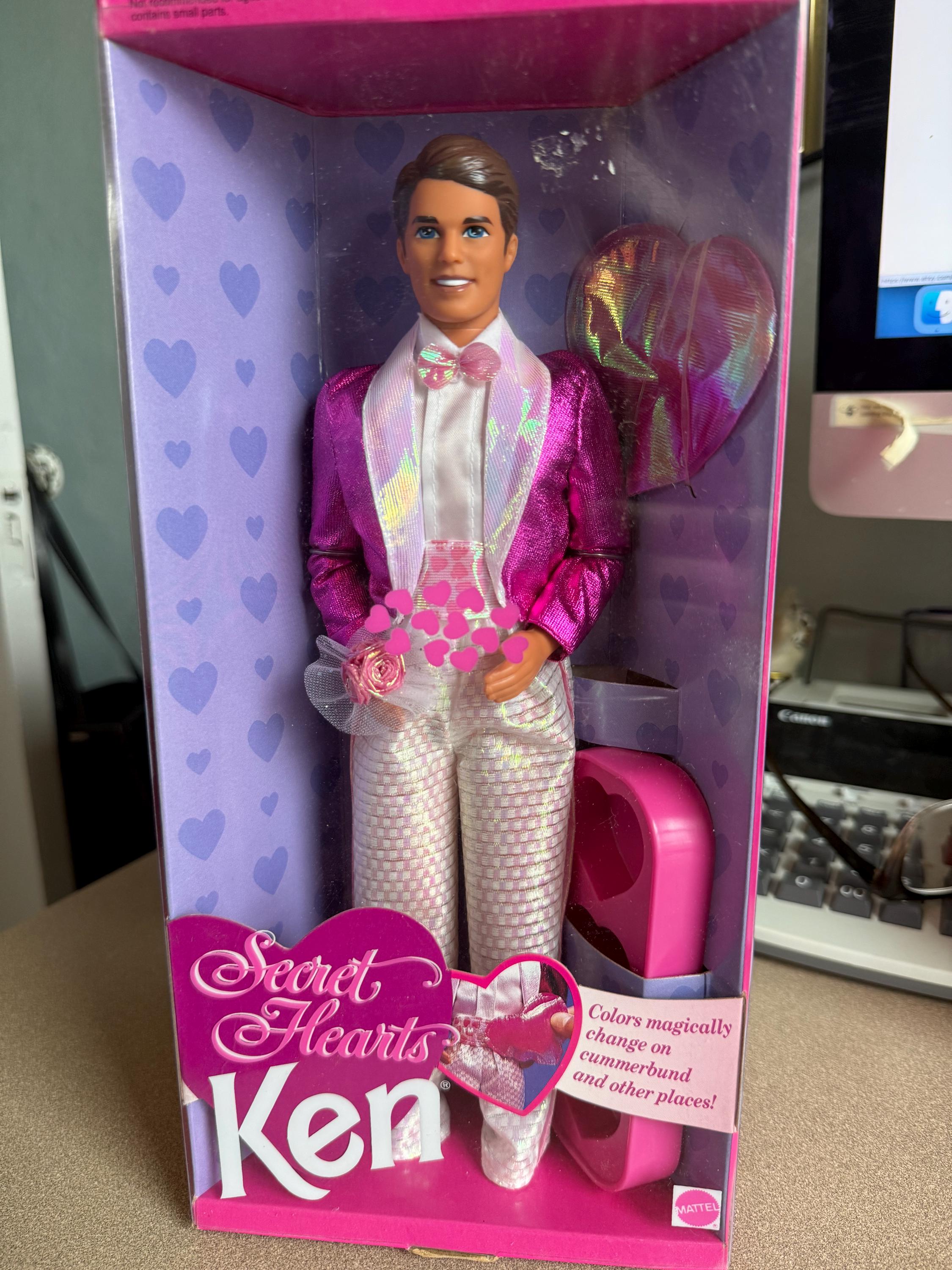 セキュリティ・セーフティ Ken Vintage 1992 Mattel Secret Hearts Ken Doll for Barbie Color