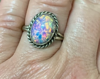 Beautiful Ladies Taxco Mexico Sterling Silver Foil Opal Ring Size 7 1/2