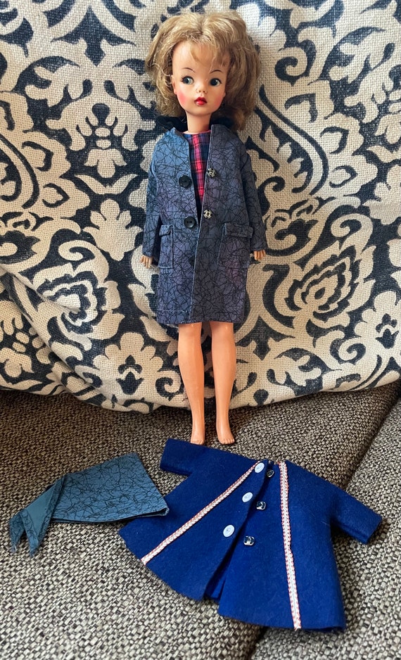 Manteau Vintage Pour Poupée Tammy Des Années 60 – Idéal Tammy – Rare