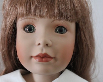 Beautiful Vintage 1996 Creative Doll Company 19" Maryanne Oldenburg Doll