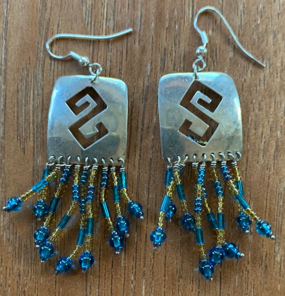 Unique Vintage Native American Navajo Beaded Dangling Silver Earrings Unique Vintage Native American Navajo Beaded Dangling Silver Earrings