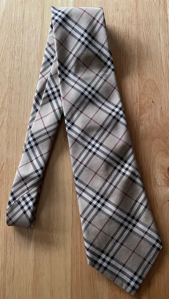 Vintage Mens 100% Silk Burberry London Nova Check 