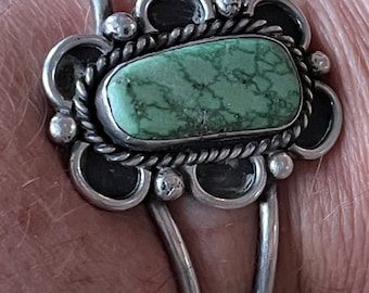 Impresionante pulsera vintage de plata esterlina y puño turquesa verde