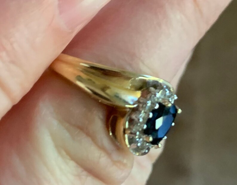 Vintage Estate 14k Gold Diamond and Blue Sapphire Ring Size 6
