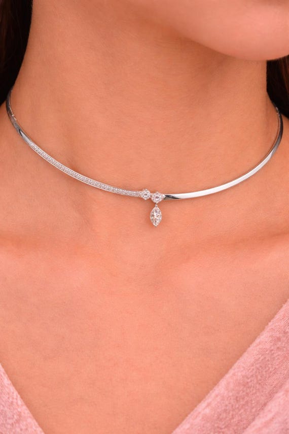 18K White Gold Marquise Round Diamond Choker Necklace 3.13 Carat SI/H Bridal