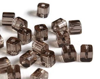 4mm Gray cube beads - 4mm glass beads - Square beads - Glass beads (2010)