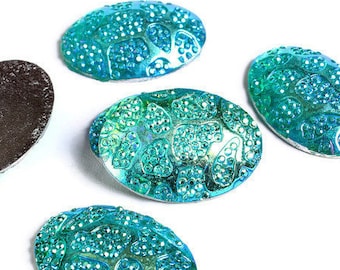 AB Green cabochon - Faux druzy cabochon - Textured cabochon - Oval cabochon - 25mm x 18mm (1842)