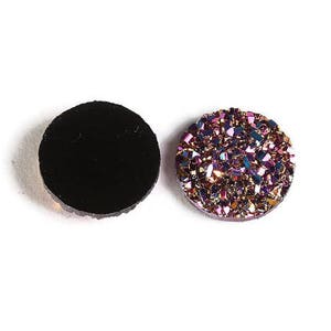 12mm Cabochons ronds de couleur rose, mauve, or et bleu en résine (1879)