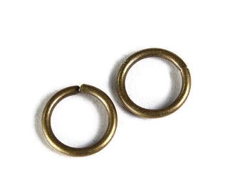 8mm antique brass jumprings - 8mm open jumpring - 8mm round jumprings - 8mm Open jump rings - Lead free - Cadmium free (1973)