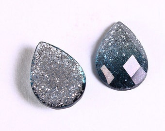 Blue silver teardrop cabochon - Gradient sparkly cabochon - Galaxy glitter cabochon - Kawaii cabochon - 14mm x 10mm (1714)