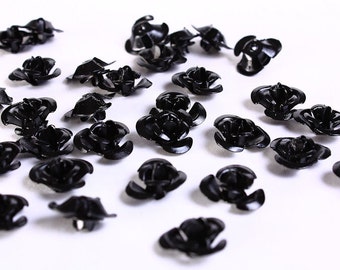 12mm black rose cabochon - 12mm black rosebud cabochon - 12mm flower aluminum cabochon - Lead free (688)