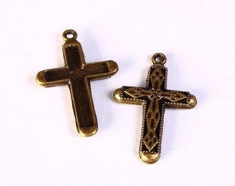 Cross pendant - antique brass cross charms - rosary supply - Cross for Rosary - 31mm x 20mm - Nickel free - Lead free - Cadmium free (1215)