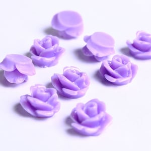 10mm Purple rosebud cabochons - 10mm rose cabochons - 10mm flower cabochons - 3D cabochon (085)