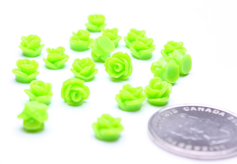 507-1 3D cabochons Petite flower cabochons Rosebud cabochons 7.5mm yellow green flower cabochon