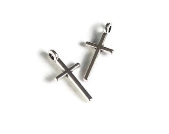 Antique silver cross charm pendant - christian cross - Jesus Crucifix medal Catholic Christian - 17mm x 8mm - Nickel free - lead free (1919)