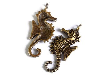 Antique brass Sea horse Charm - Sea horse pendant - 29mm x 12mm - Nickel free - Lead free (1736)