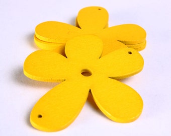 57mm yellow flower pendant - 57mm wood pendant - Color is not perfect (795)
