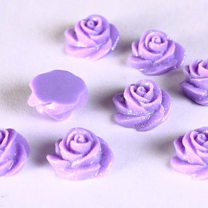 13mm Violet mauve pourpre cabochon en forme de rose fleur cab avec paillettes (669)