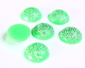 14mm Green and silver flower cabochon - 14mm textured cabochons - 14mm opaque cabochons (1106)