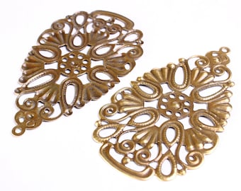 Antique brass Drop filigree charm - Drop pendants - Drop connector - 2 pieces (552)