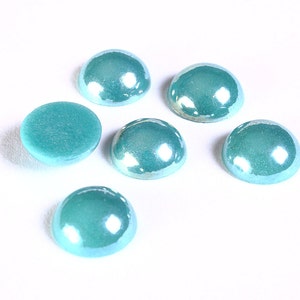 12mm cabochons en verre de forme ronde de couleur sarcelle - 11mm à 12mm (1308)