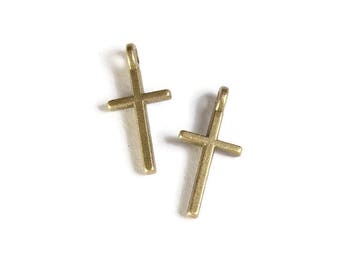 Antique brass cross charm pendant - christian cross - Jesus Crucifix medal Catholic Christian - 17mm x 8mm - Nickel free - Lead free (1876)