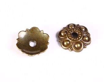 13mm antique brass flower bead caps - 13mm flower beadcaps - Textured beadcap - Cadmium free (1292)