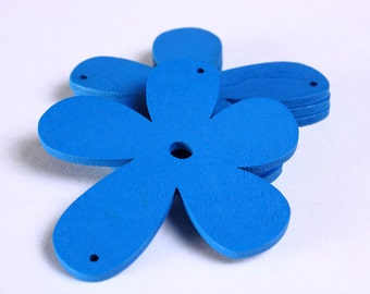 57mm blue flower wood pendant (796)