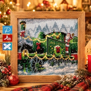 Puede incluir: Un bordado enmarcado que representa un tren verde "Santa Express" en un paisaje nevado. El tren está decorado con lazos y guirnaldas rojas, y Papá Noel saluda. El texto "SANTA EXPRESS" es visible en el tren.