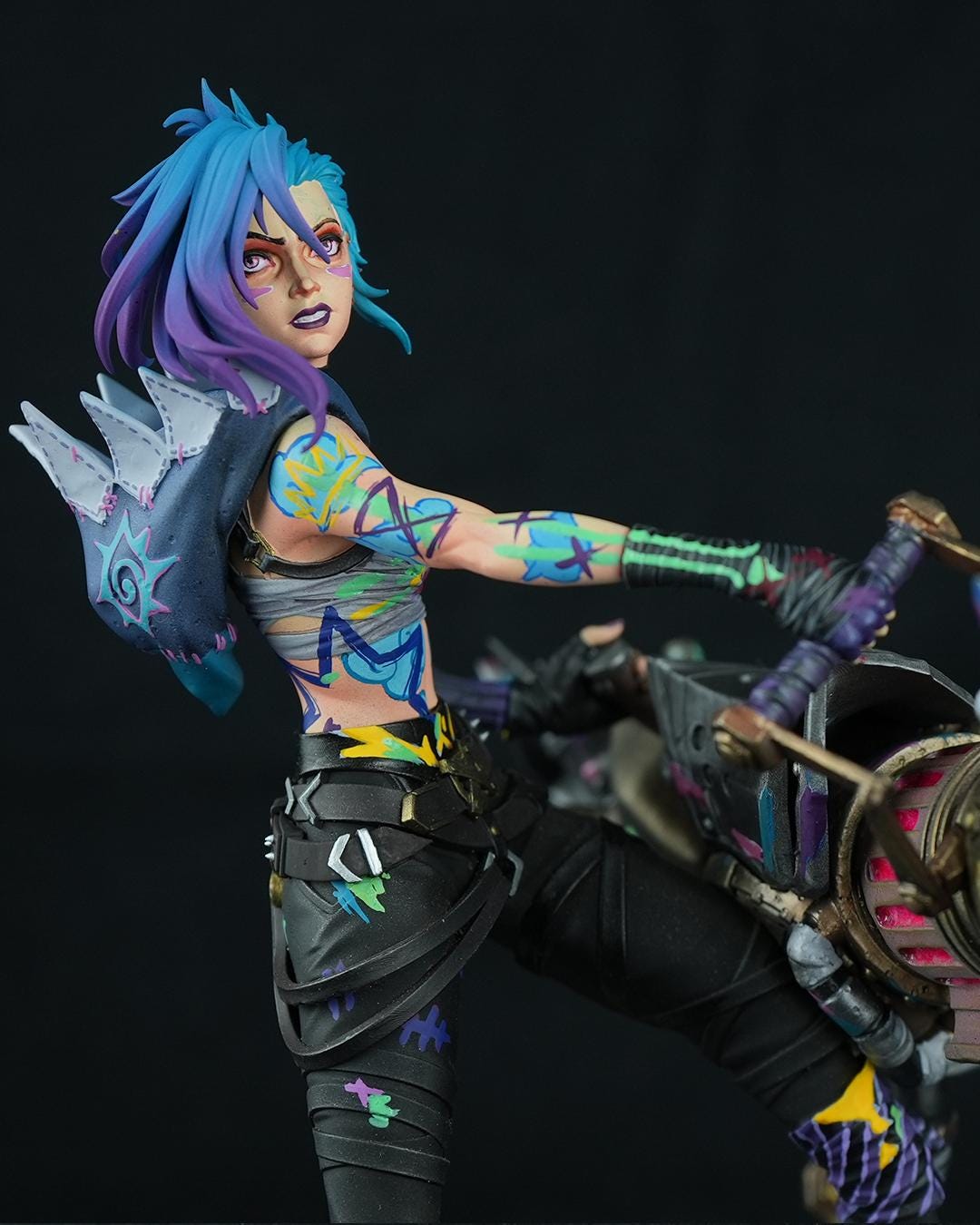 Jinx Statue / League of Legends Figure / Hand-painted Resin Game ...