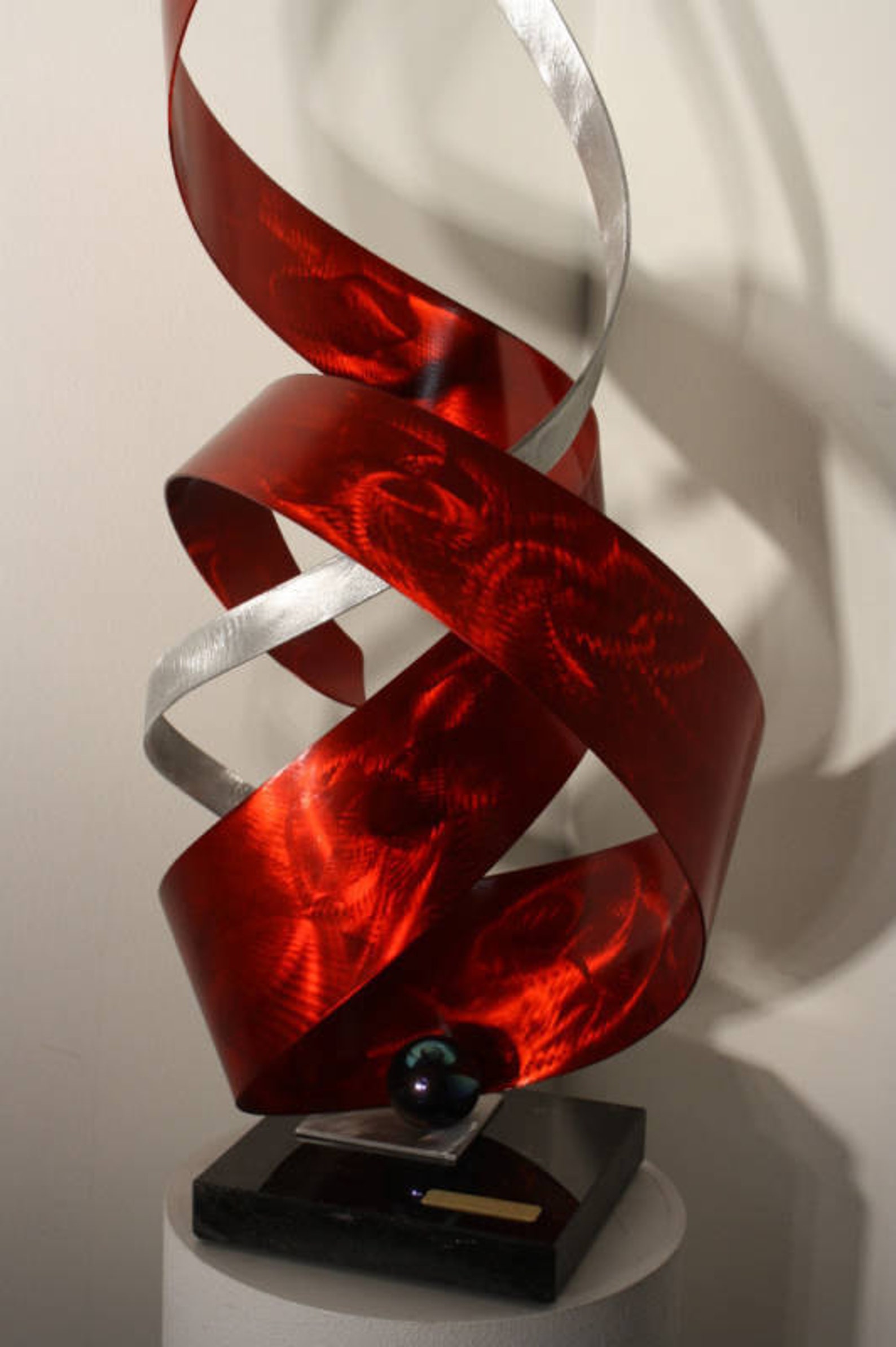 Metal Art Abstract Table Sculpture Decor, Indoor or Outdoor Sculpture