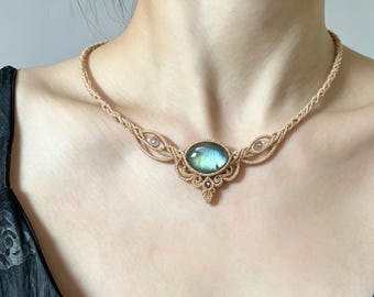 Soft Green Labradorite Macrame Choker, Hand Knotted Adjustable Crystal Necklet, Hypoallergenic Elegant Witchy Handmade Necklace