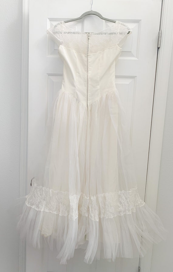 G. Fox & Co. Wedding Dress - image 2